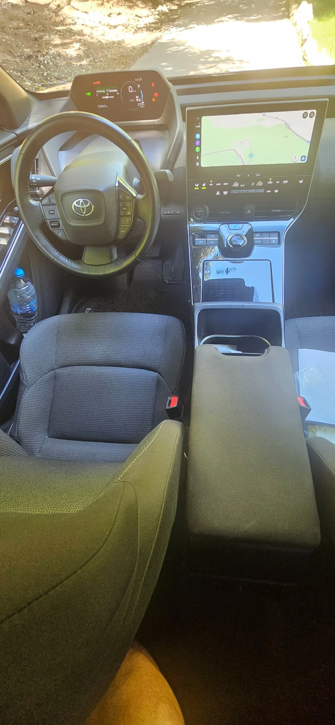 Toyota bZ4X, снимка 10 - Автомобили и джипове - 55283348
