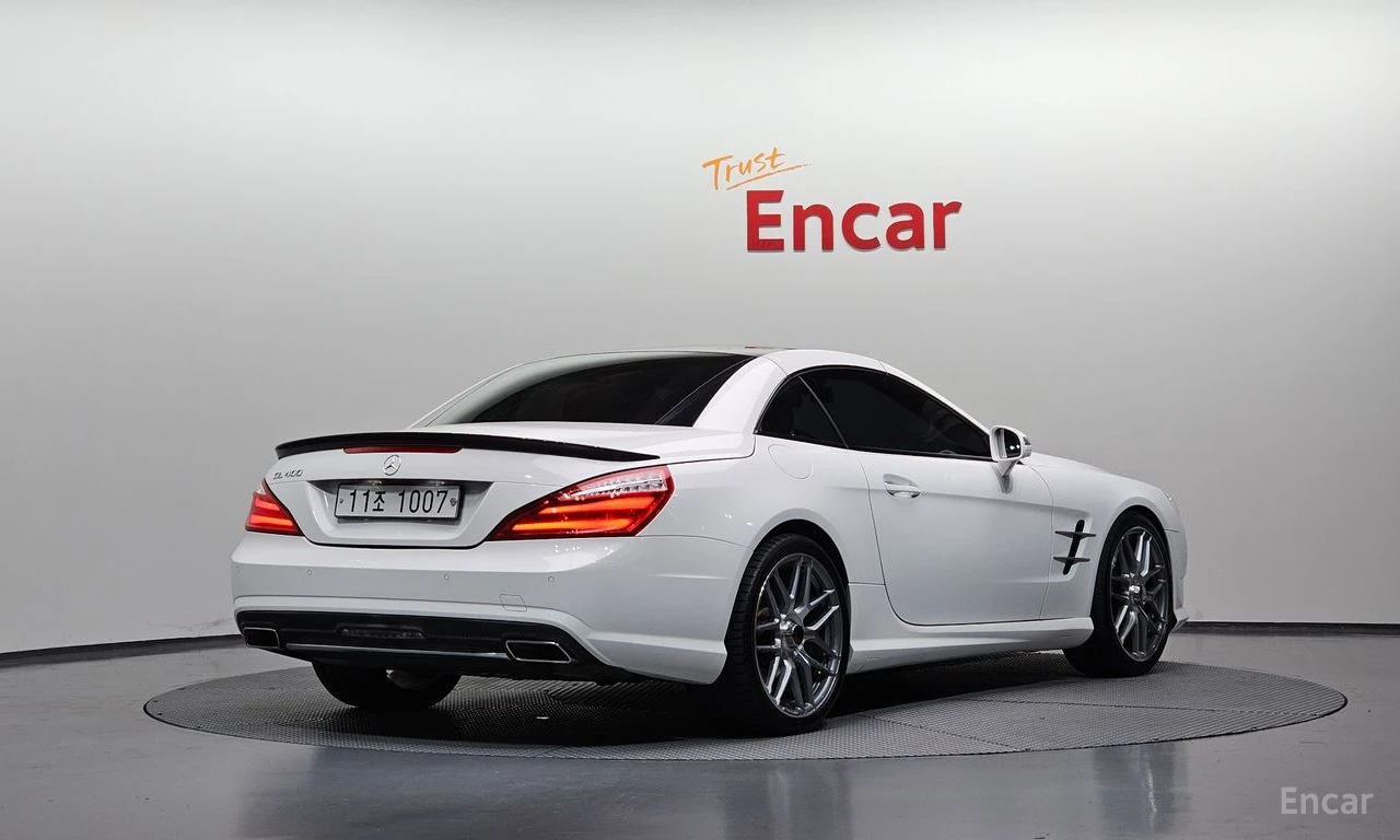Mercedes-Benz SL 400 AMG* LINE* HARMON* KARDON* ОБДУВАНЕА* , снимка 2 - Автомобили и джипове - 56207777
