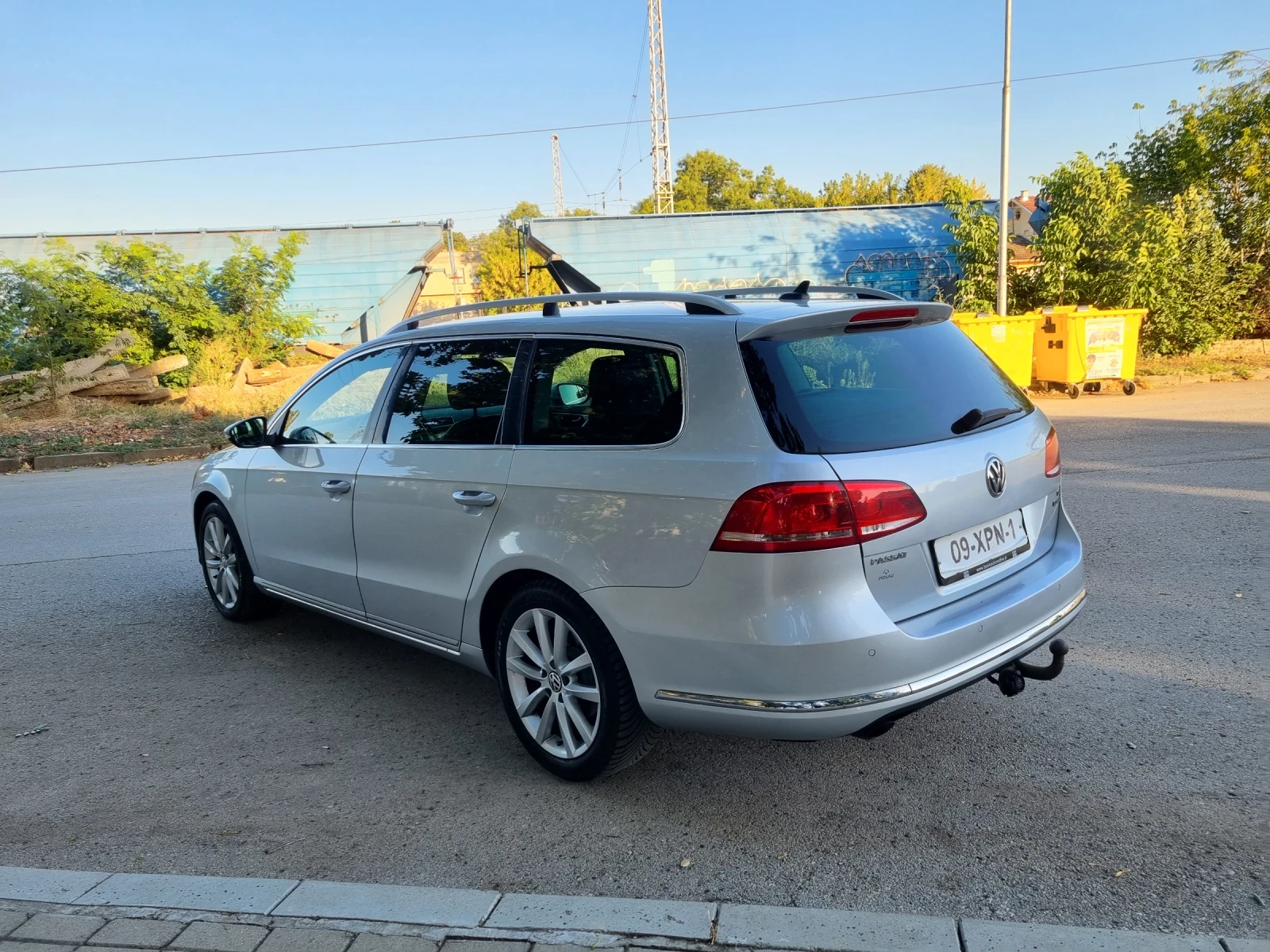 VW Passat 1.6 TDI, снимка 2 - Автомобили и джипове - 56309245
