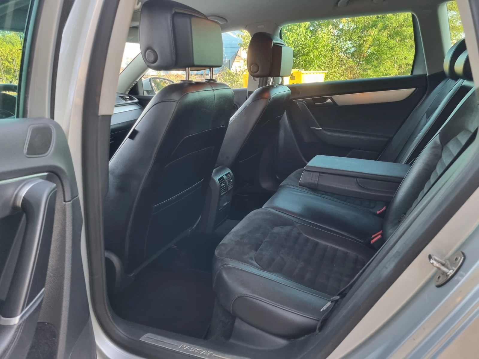 VW Passat 1.6 TDI, снимка 6 - Автомобили и джипове - 56309245
