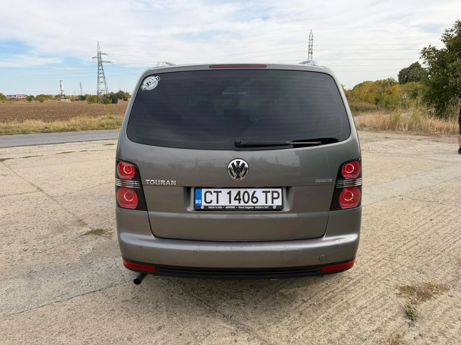 VW Touran 2.0Ecofuel, снимка 6 - Автомобили и джипове - 56476980