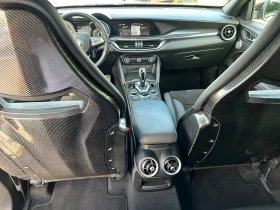 Alfa Romeo Stelvio QUADRIFOGLIO/SPARCO/510HP/CAM/PANO/ACC/CARBON/805z, снимка 15