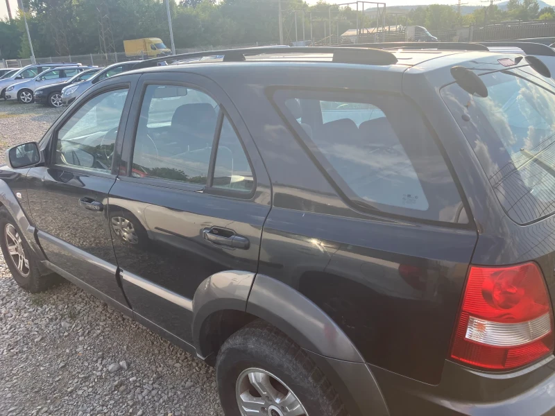 Kia Sorento 2.5 CRDI, снимка 4 - Автомобили и джипове - 49390881