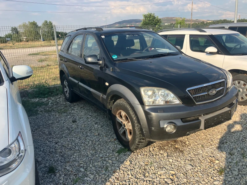 Kia Sorento 2.5 CRDI, снимка 3 - Автомобили и джипове - 49390881