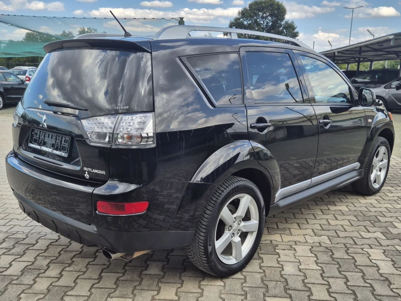 Mitsubishi Outlander 2.4 бензин Автомат, снимка 7 - Автомобили и джипове - 51203012