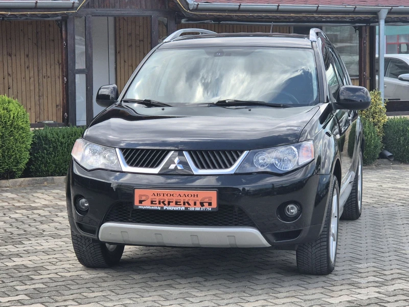 Mitsubishi Outlander 2.4 бензин Автомат, снимка 3 - Автомобили и джипове - 51203012