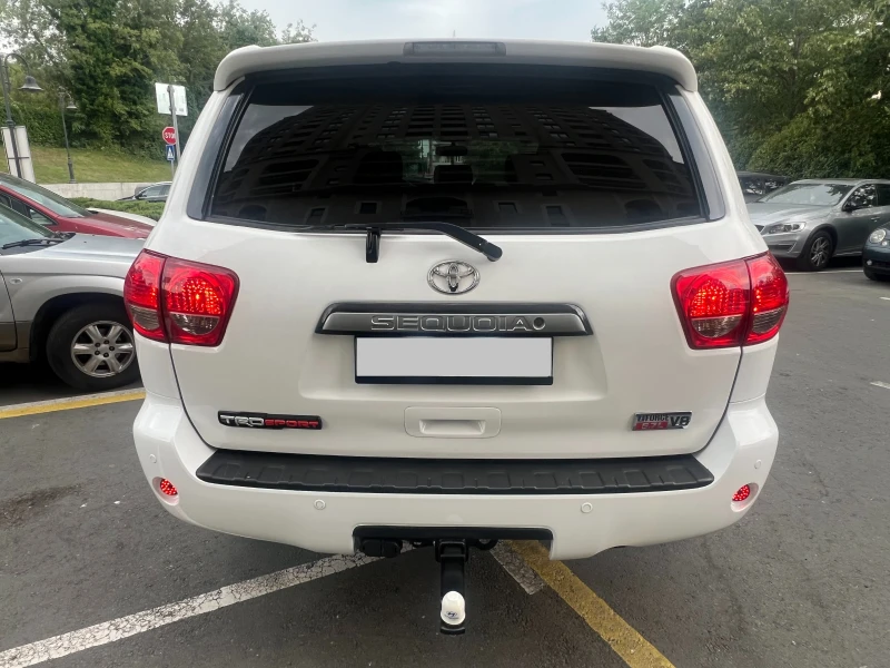 Toyota Sequoia 5.7 LPG, снимка 5 - Автомобили и джипове - 52024992