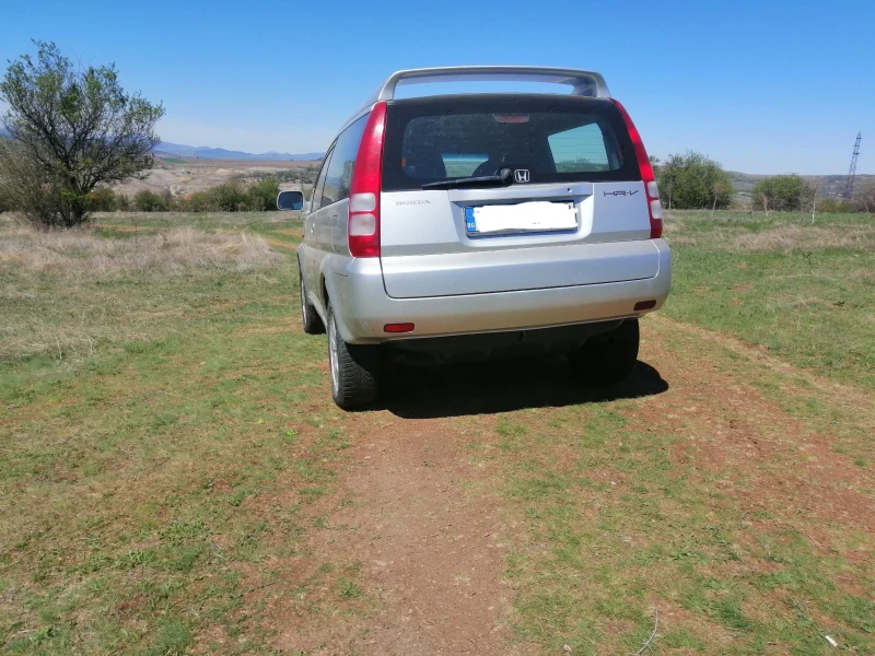 Honda Hr-v 4х4 Уникат, снимка 3 - Автомобили и джипове - 51679635