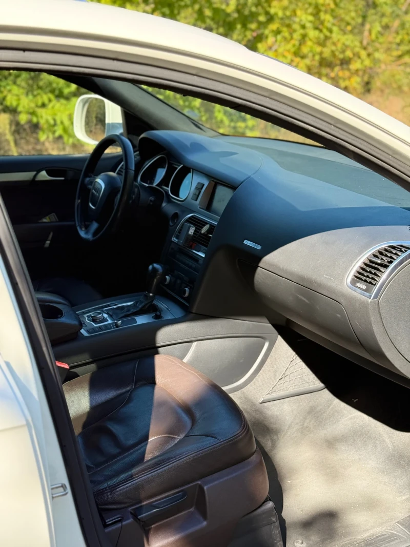Audi Q7, снимка 9 - Автомобили и джипове - 52311535