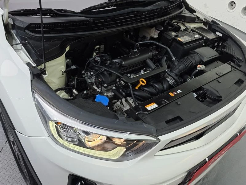 Kia Stonic 1.4| 100к.с.| ВКЛ.ТЕХНОТЕСТ, снимка 6 - Автомобили и джипове - 55384797