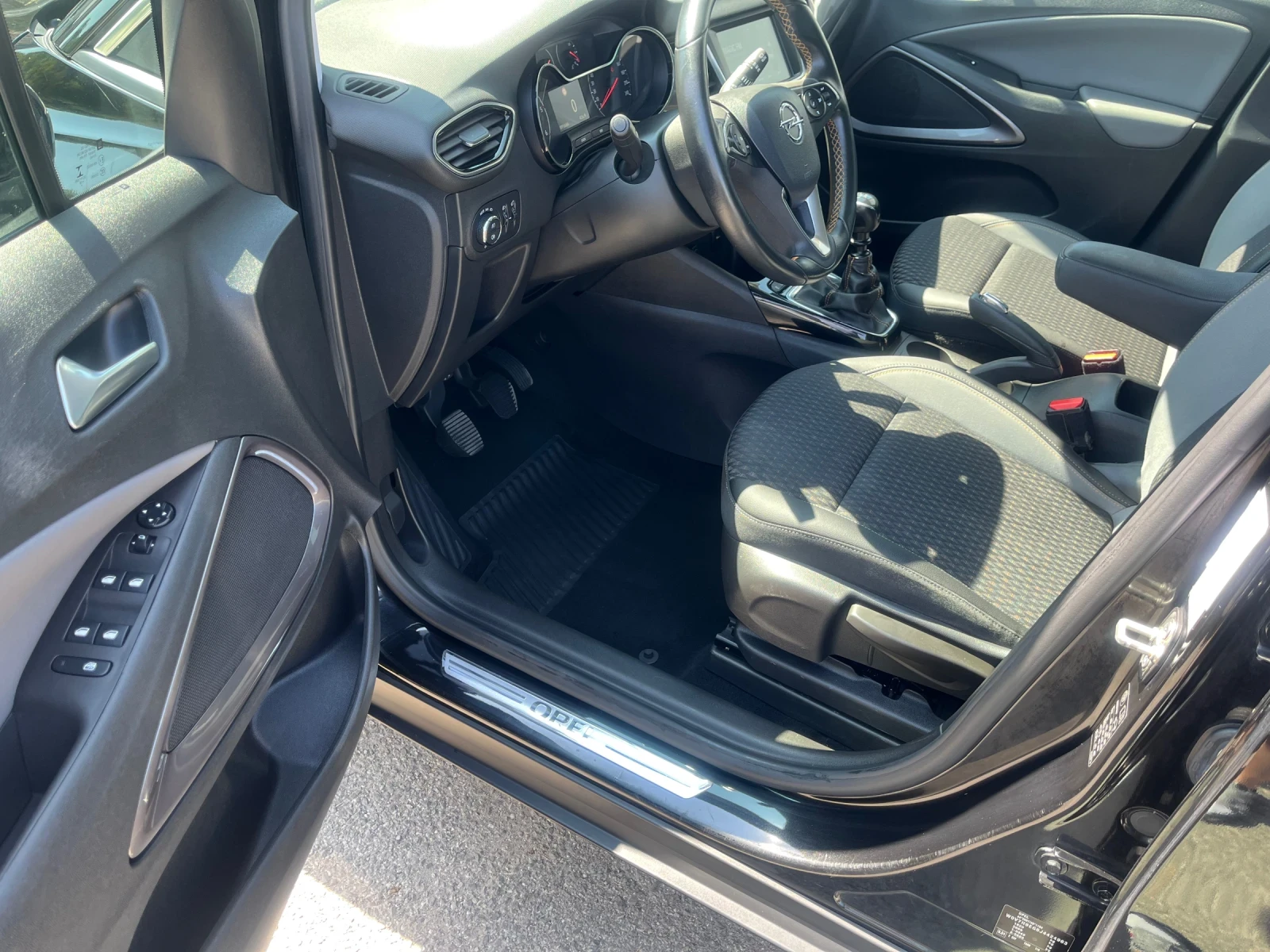 Opel Crossland X 1.5d - изображение 8