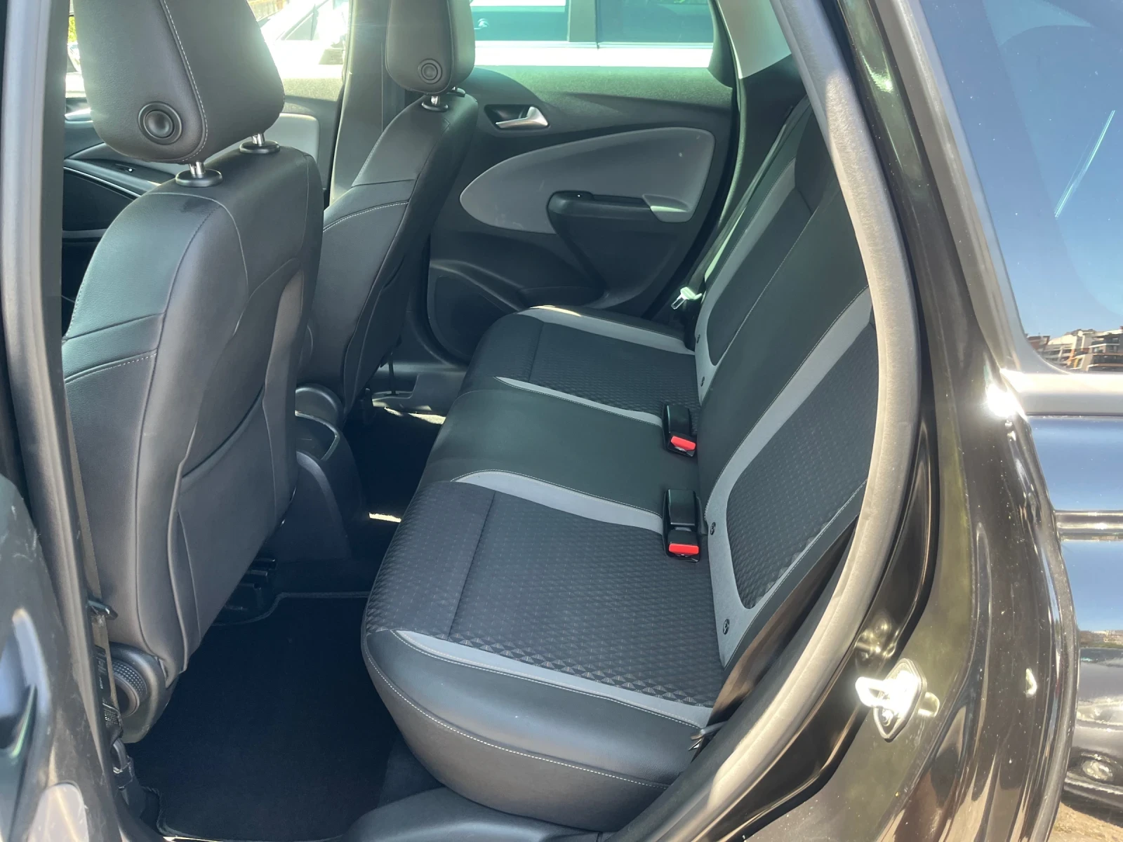 Opel Crossland X 1.5d - изображение 10