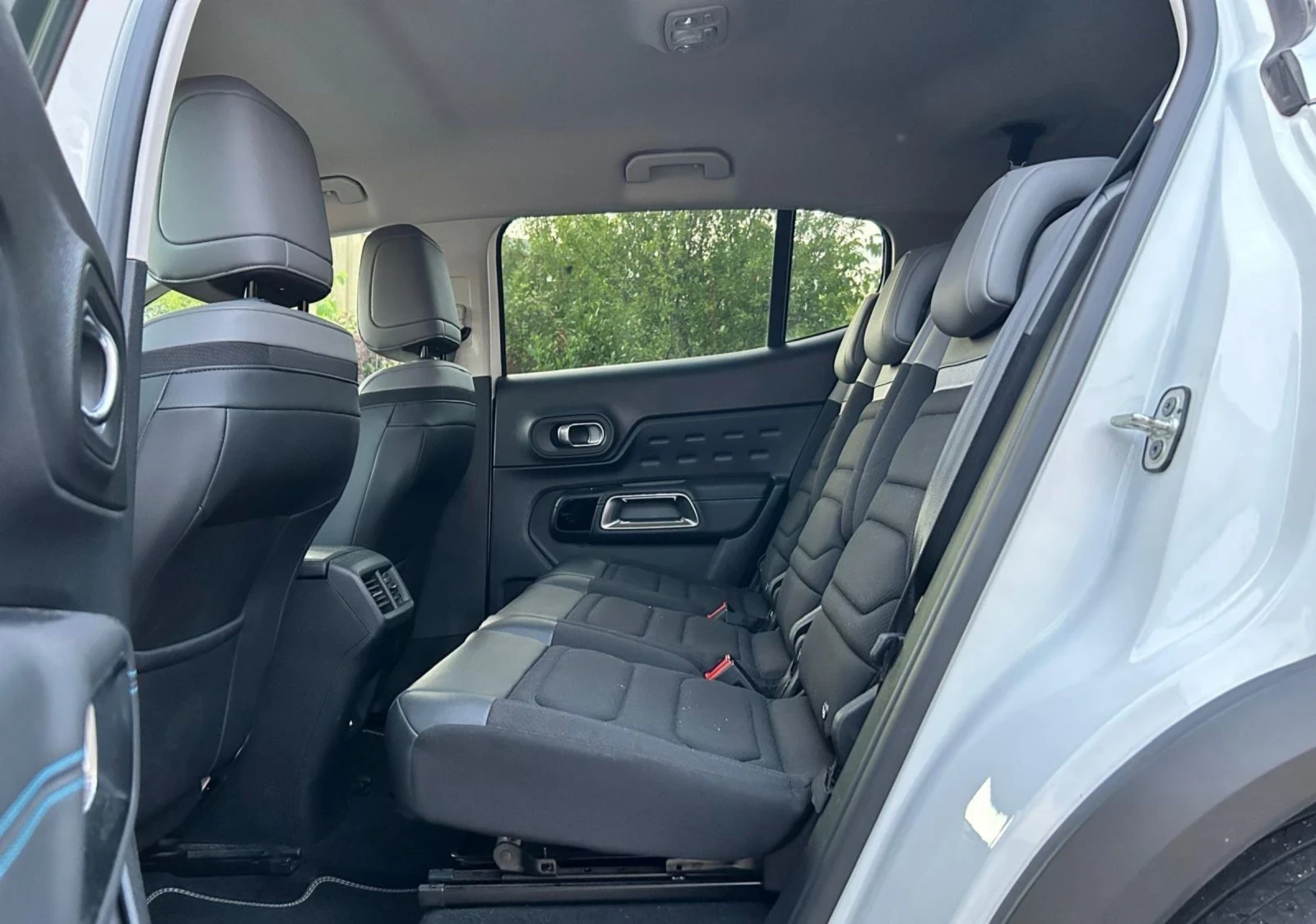 Citroen C5 Aircross 1. 5 BlueHDi 131 FEEL  S&S EAT8 - изображение 4