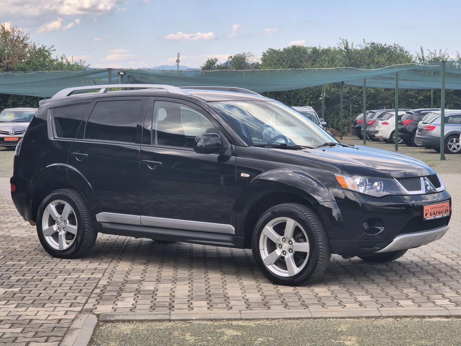 Mitsubishi Outlander 2.4 бензин Автомат - изображение 6