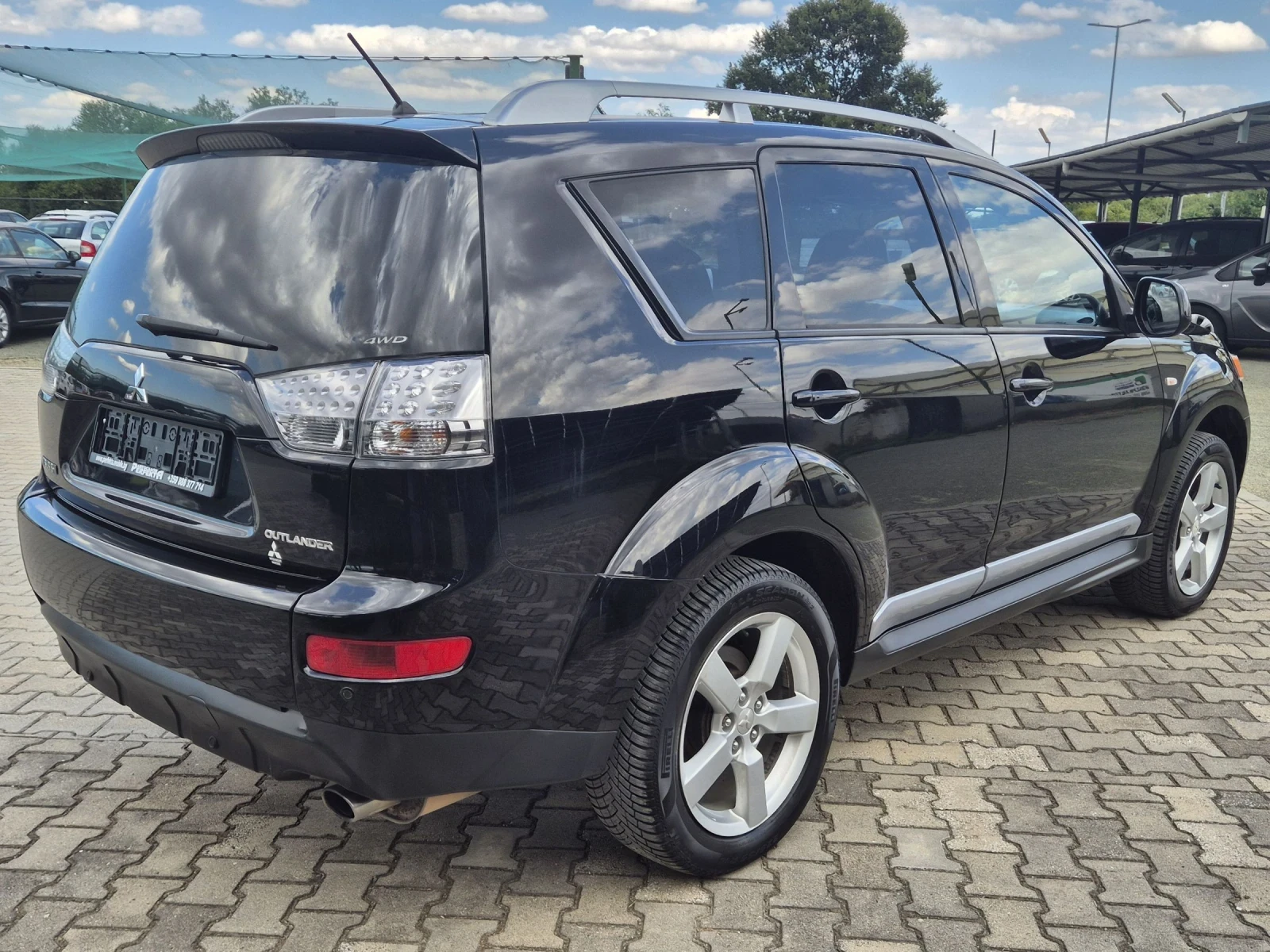 Mitsubishi Outlander 2.4 бензин Автомат - изображение 7