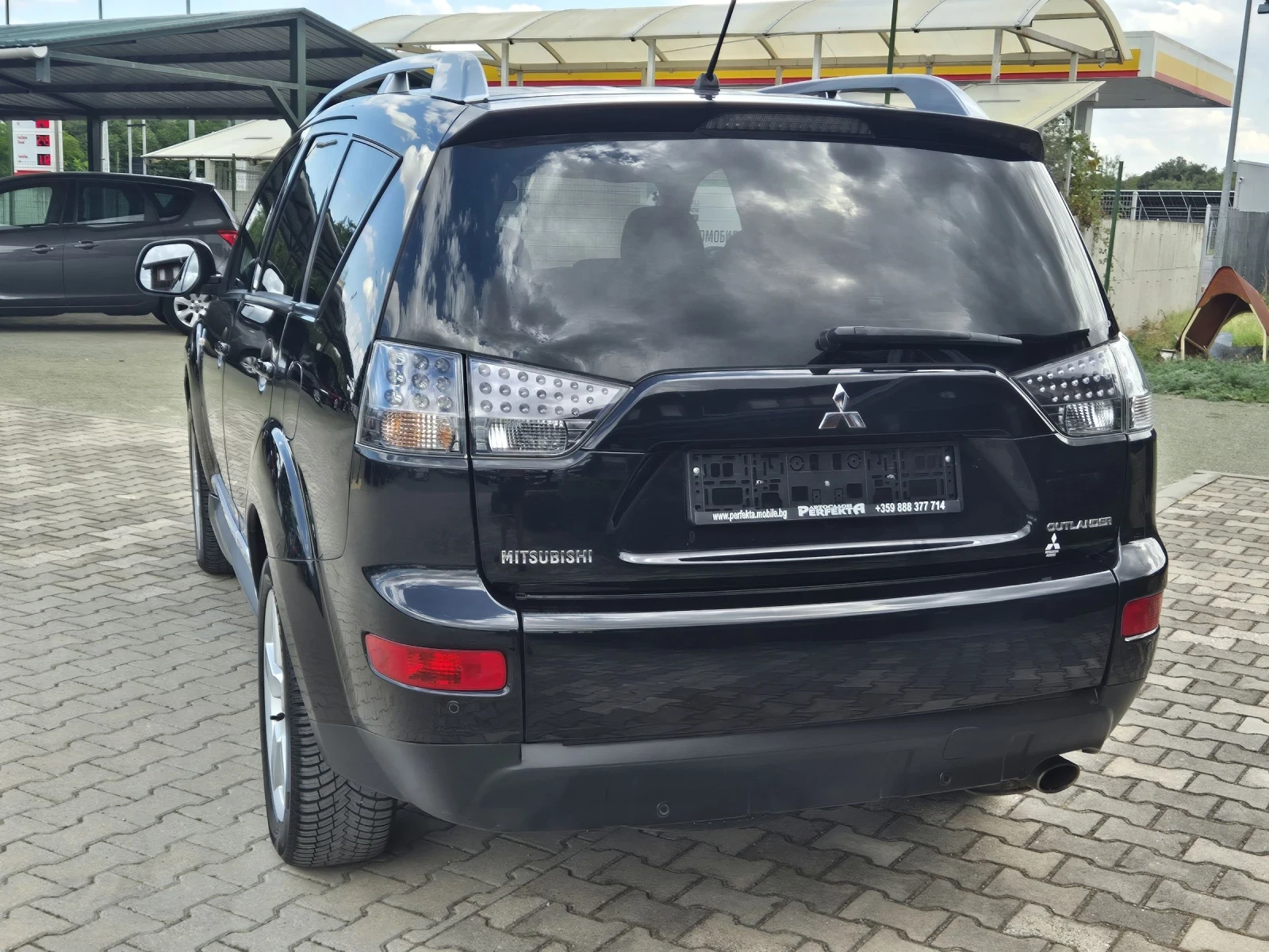 Mitsubishi Outlander 2.4 бензин Автомат - изображение 9