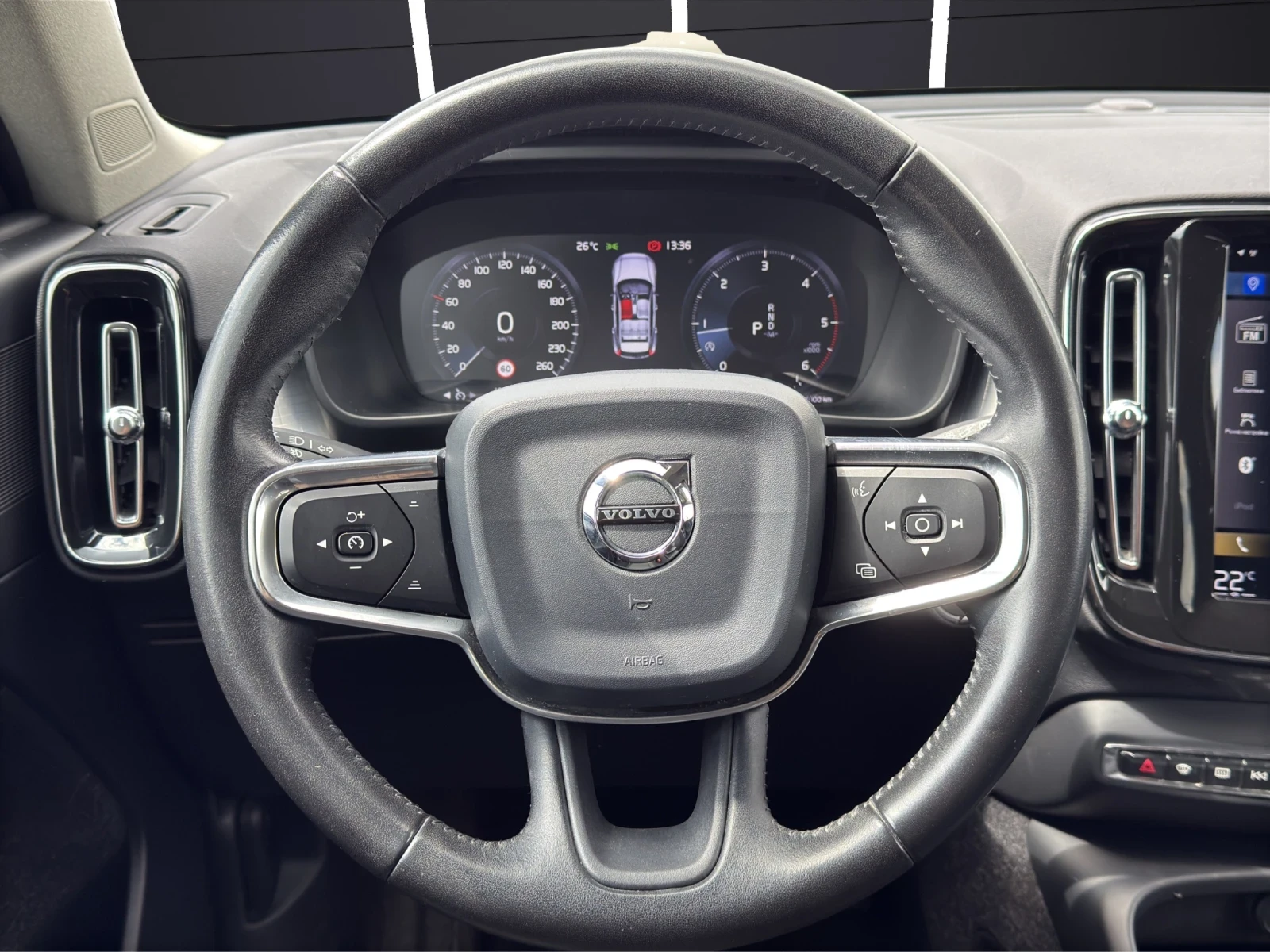 Volvo XC40 * 2.0D* 4x4* LED* CAM* NAVI*  - изображение 10