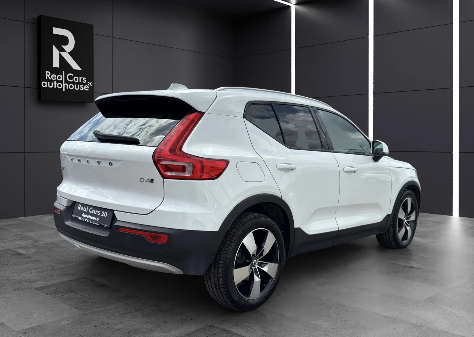 Volvo XC40 * 2.0D* 4x4* LED* CAM* NAVI*  - изображение 5