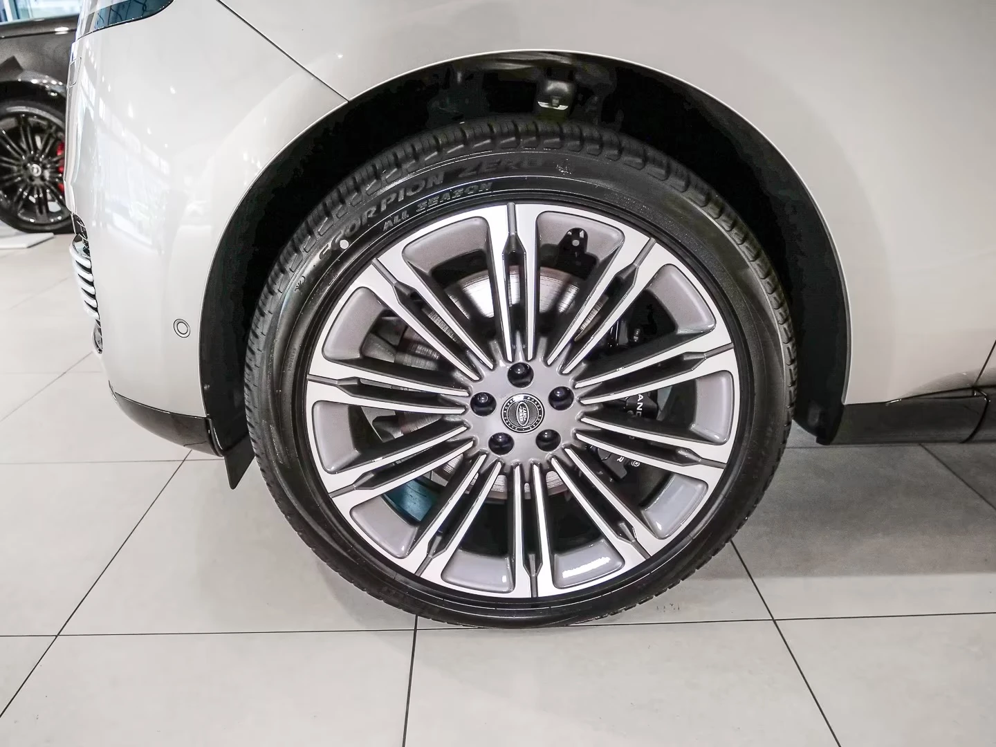 Land Rover Range rover SV LWB P615 | Mobile.bg   16