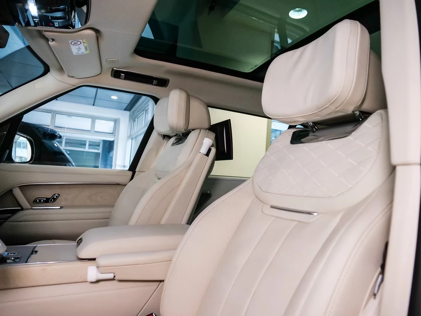 Land Rover Range rover SV LWB P615 | Mobile.bg   3