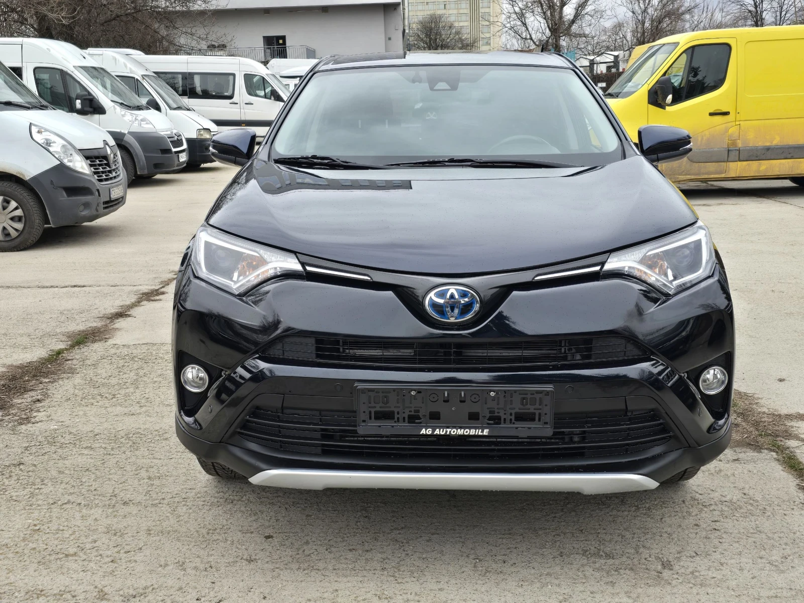 Toyota Rav4 2.5 HIBRID 4WD  - изображение 2
