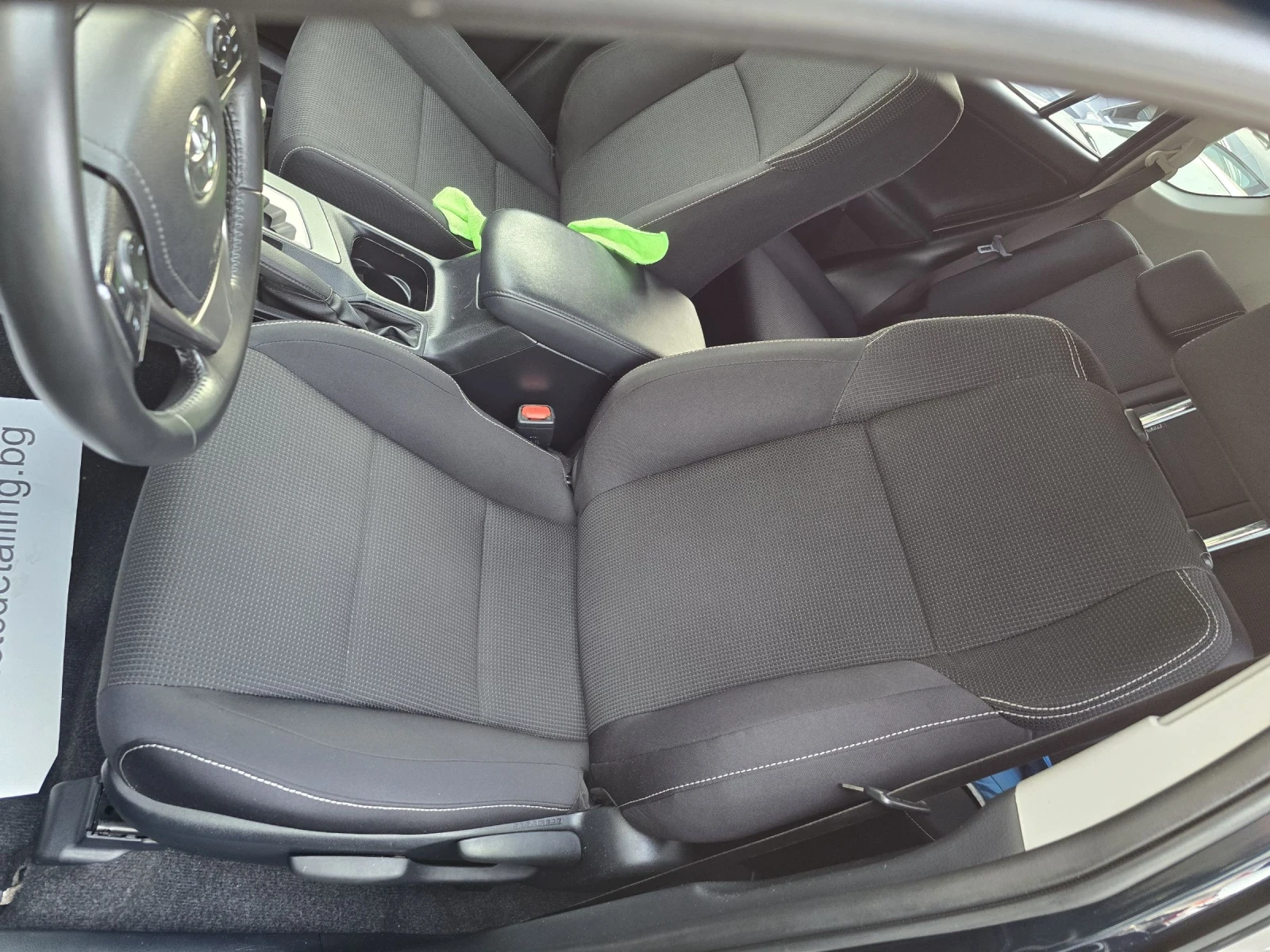 Toyota Rav4 2.5 HIBRID 4WD  - изображение 7