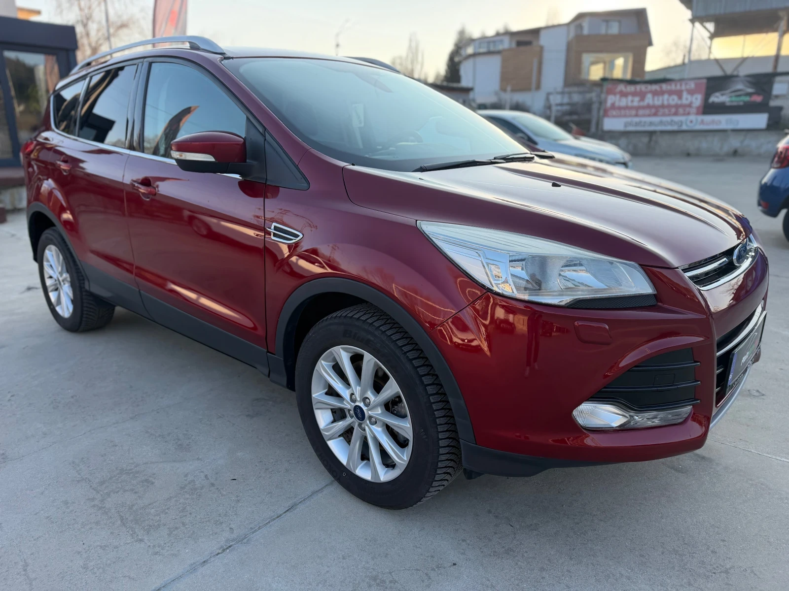 Ford Kuga Avtomat/Kamera/Navi/4x4/Teglich/Podgrev/, снимка 3 - Автомобили и джипове - 53738004