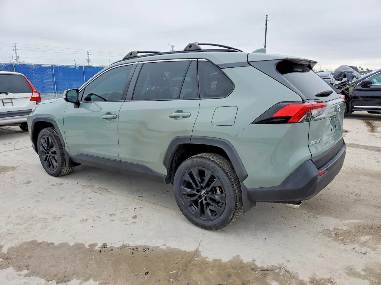 Toyota Rav4 2.5* XLE PREMIUM* РЕАЛНИ КМ!, снимка 3 - Автомобили и джипове - 53918532