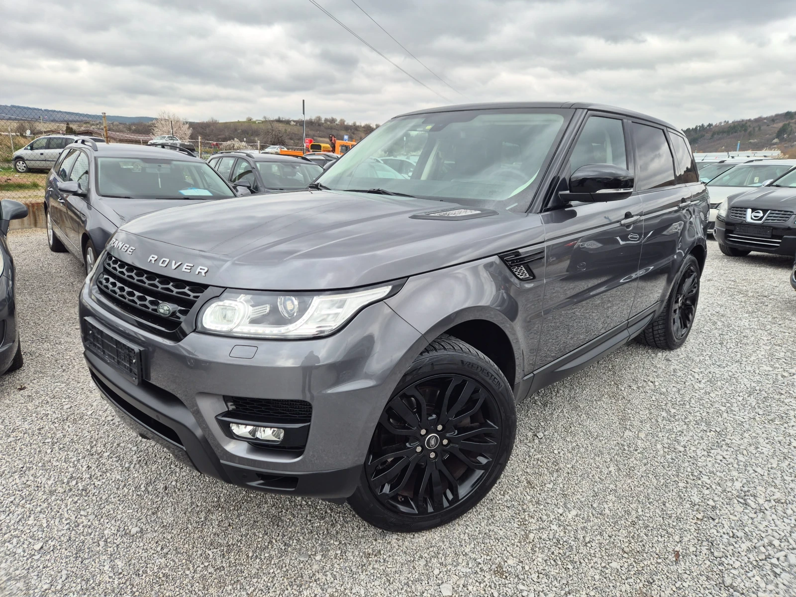 Land Rover Range Rover Sport 3.0 D, снимка 2 - Автомобили и джипове - 54058827