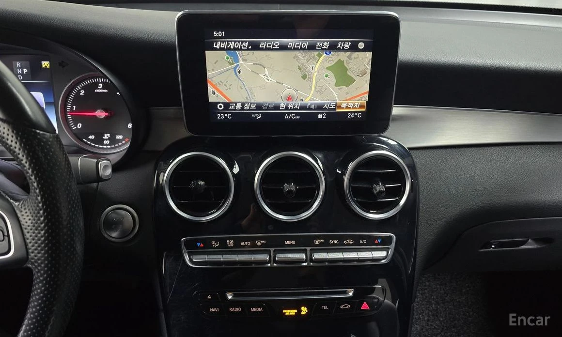 Mercedes-Benz GLC 220, снимка 13 - Автомобили и джипове - 54456660