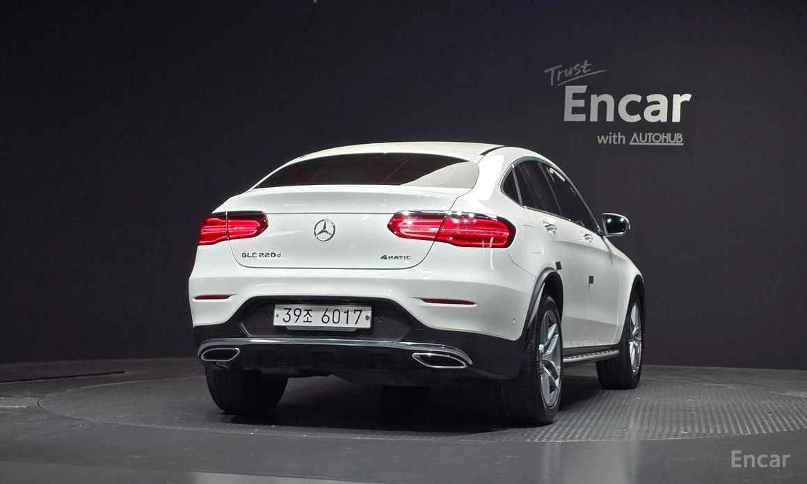 Mercedes-Benz GLC 220, снимка 4 - Автомобили и джипове - 54456660