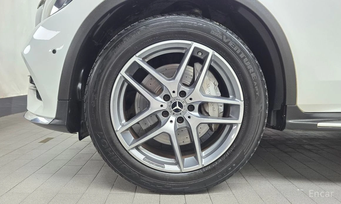 Mercedes-Benz GLC 220, снимка 5 - Автомобили и джипове - 54456660
