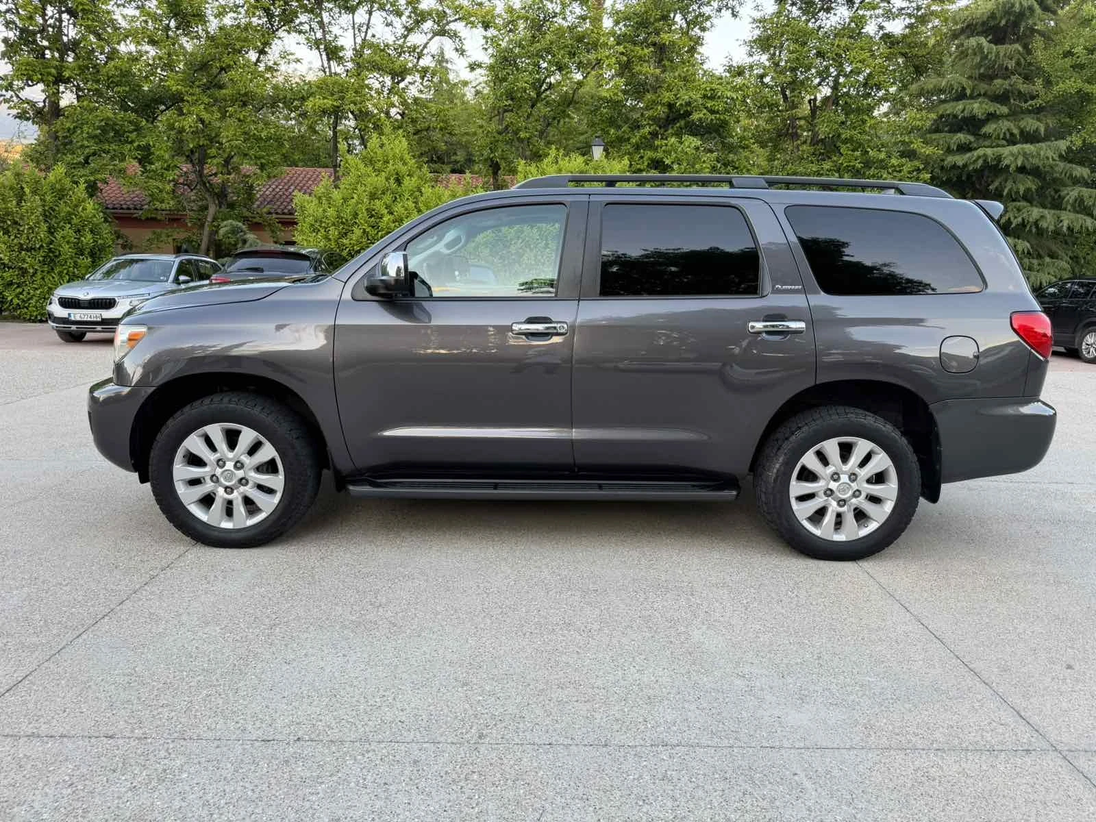 Toyota Sequoia Platinum, снимка 5 - Автомобили и джипове - 54650636