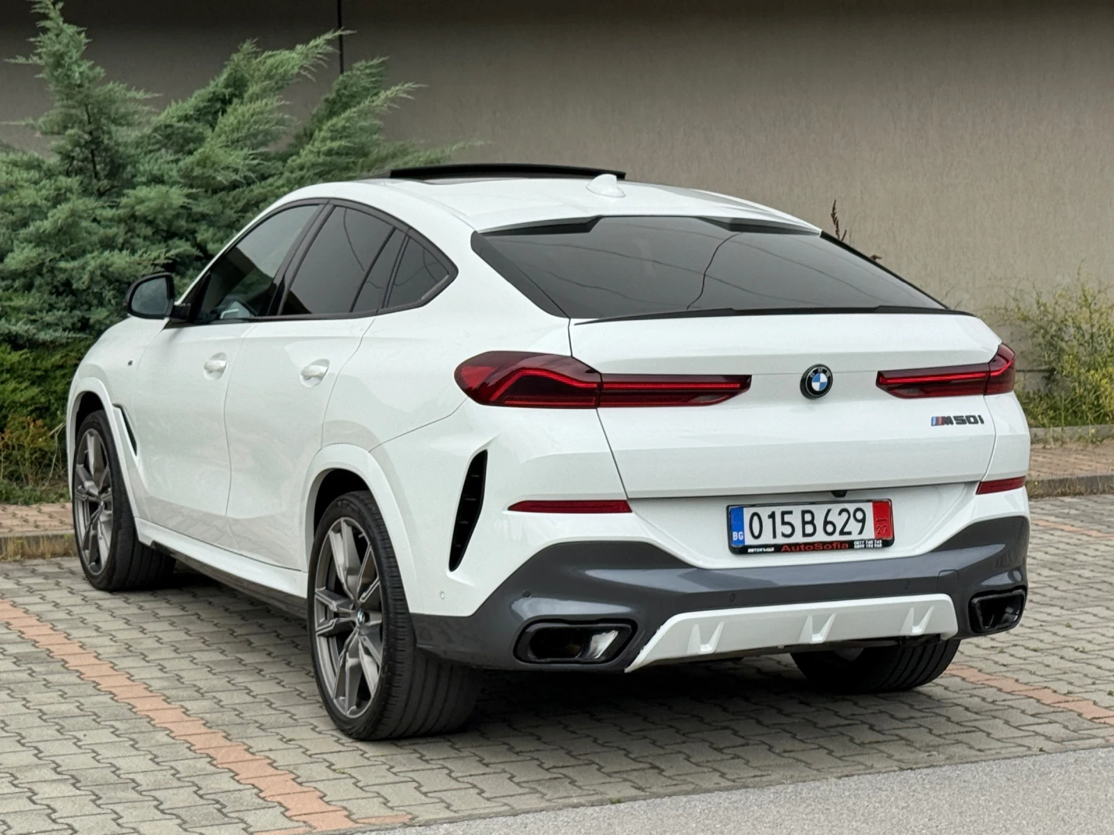 BMW X6 M40i-ЕВРОПЕЙСКИ АВТОМОБИЛ-LASER-DIGITAL KEY, снимка 3 - Автомобили и джипове - 55411327