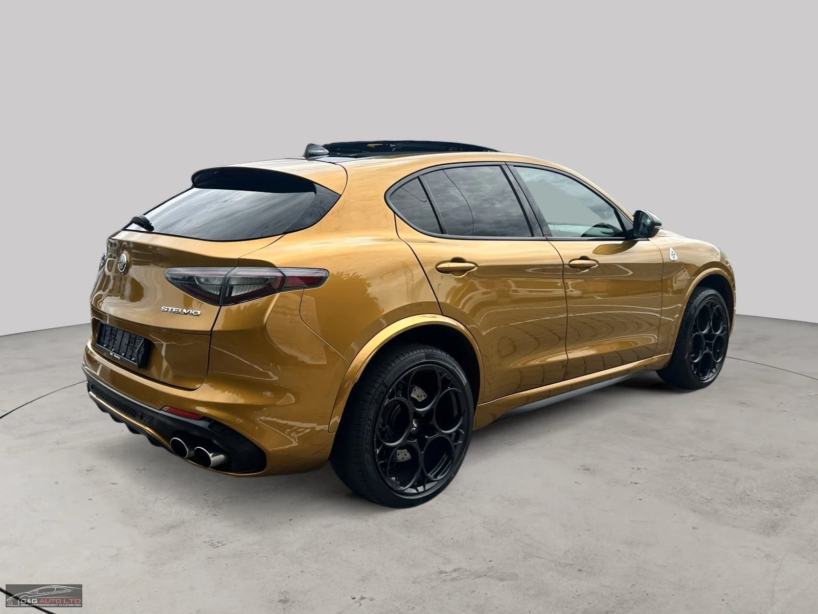 Alfa Romeo Stelvio QUADRIFOGLIO/SPARCO/510HP/CAM/PANO/ACC/CARBON/805z, снимка 6 - Автомобили и джипове - 55736116