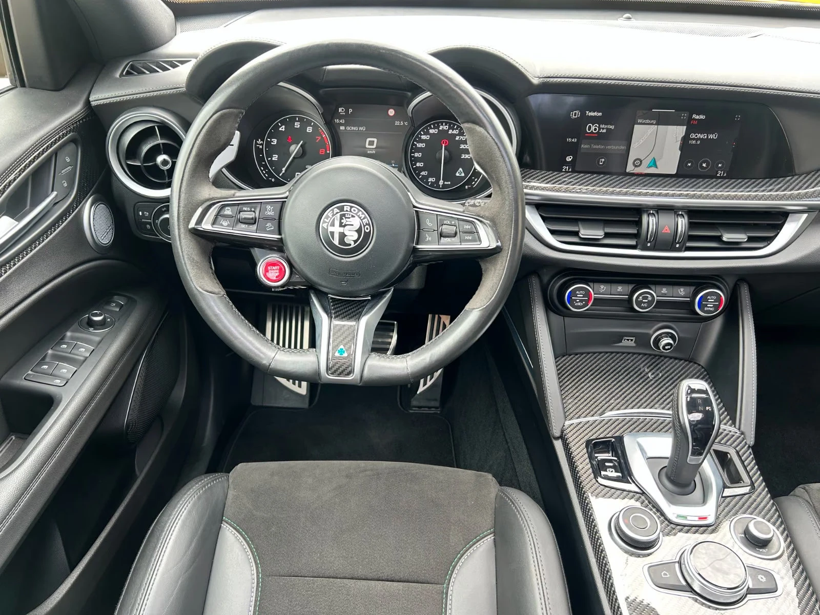 Alfa Romeo Stelvio QUADRIFOGLIO/SPARCO/510HP/CAM/PANO/ACC/CARBON/805z, снимка 12 - Автомобили и джипове - 55736116