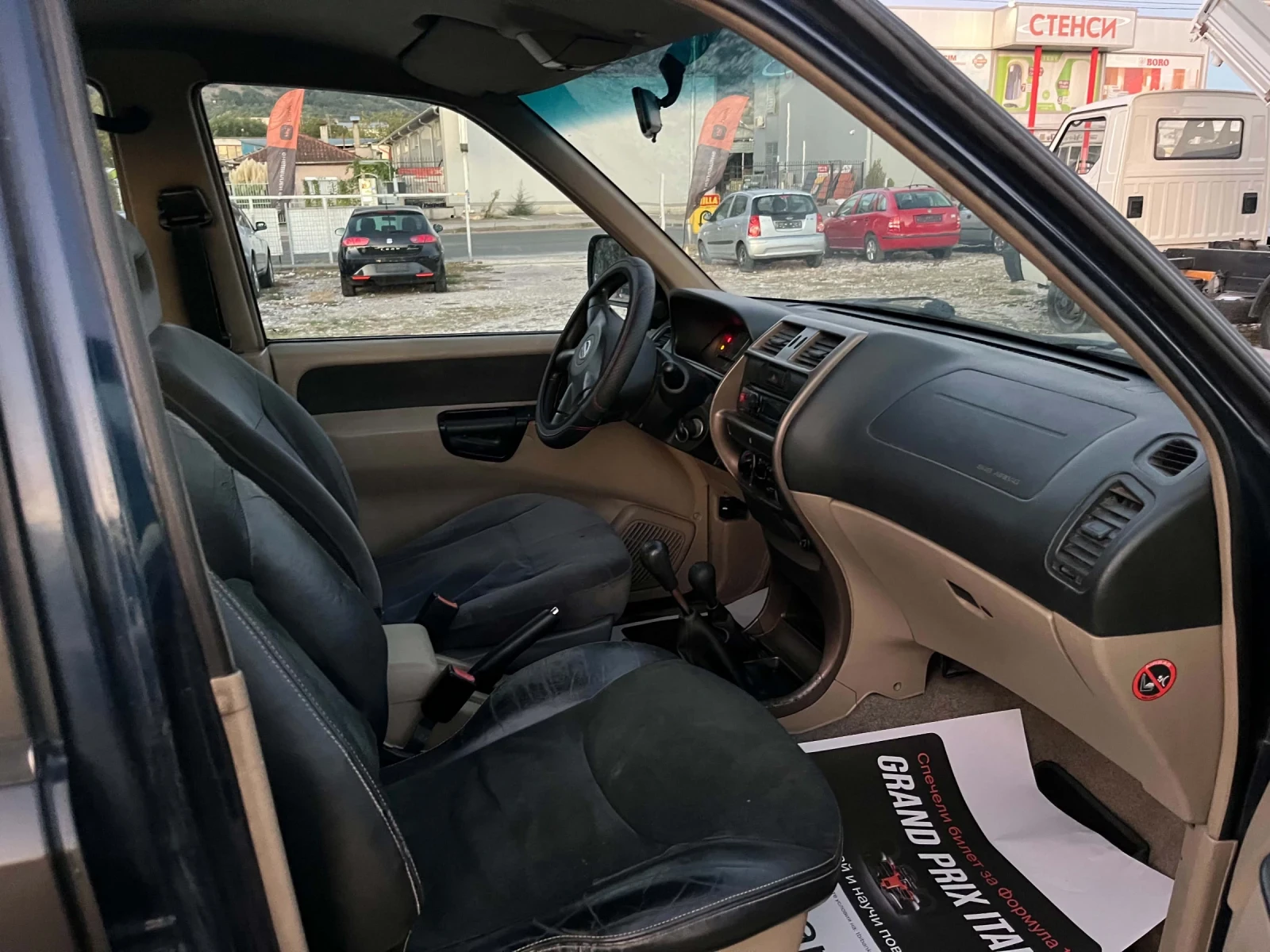 Nissan Terrano 2.7/ФРАНЦИЯ/БЕЗ РЪЖДА/7МЕСТА, снимка 8 - Автомобили и джипове - 56247421