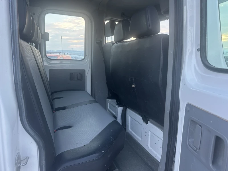 VW Crafter, снимка 11 - Бусове и автобуси - 48777341