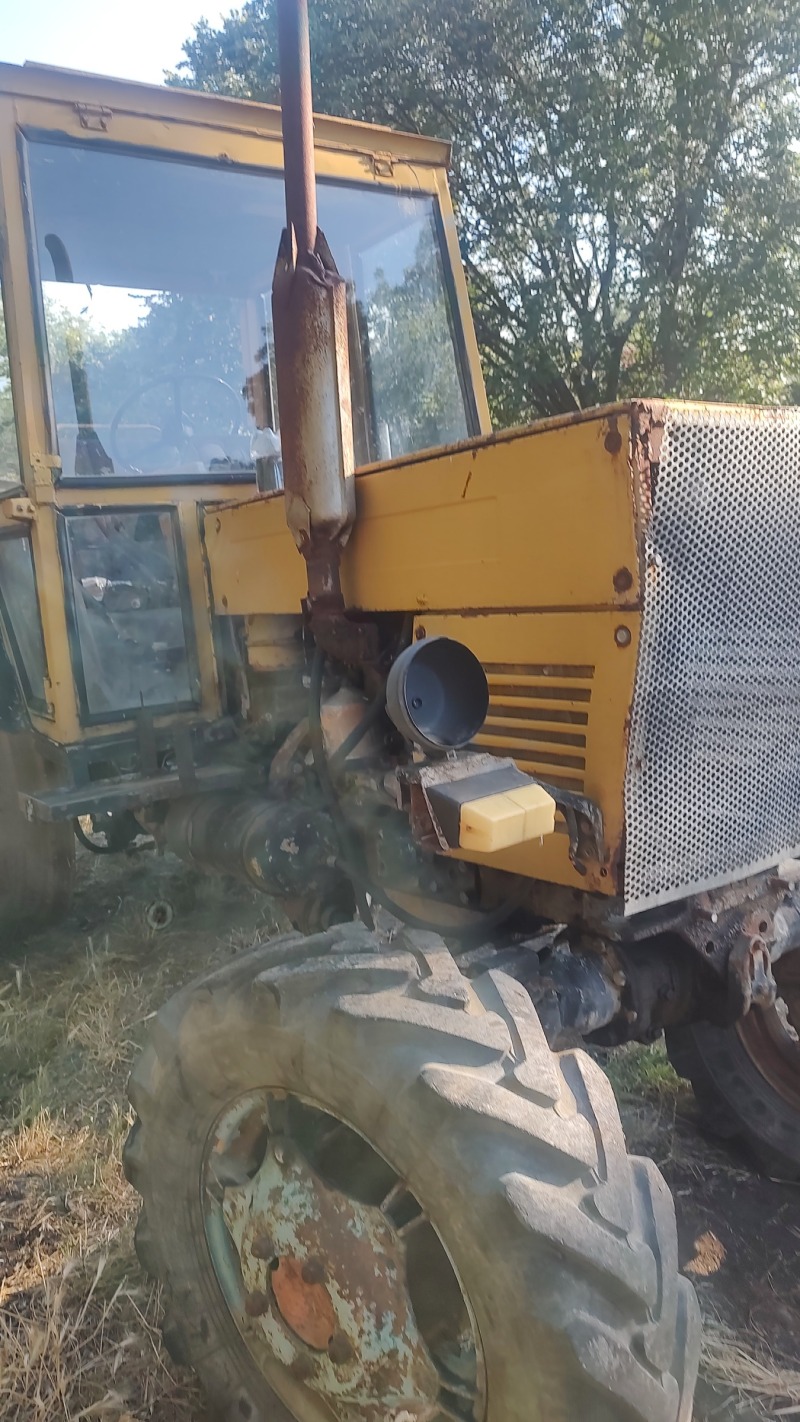 Трактор Болгар, снимка 11 - Селскостопанска техника - 45943251