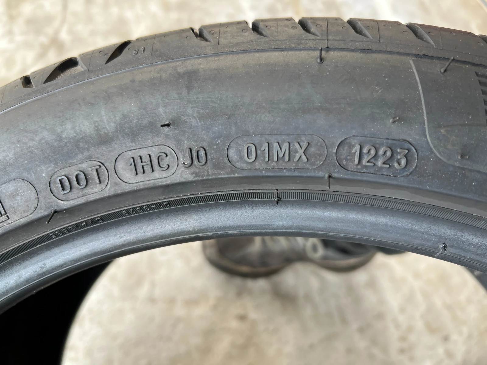  255/40R18 | Mobile.bg   10