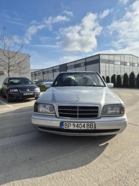 Mercedes-Benz C 220, снимка 11
