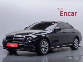 ������ Mercedes-Benz E 220