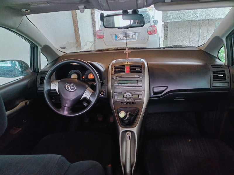 Toyota Auris, снимка 7 - Автомобили и джипове - 45966329