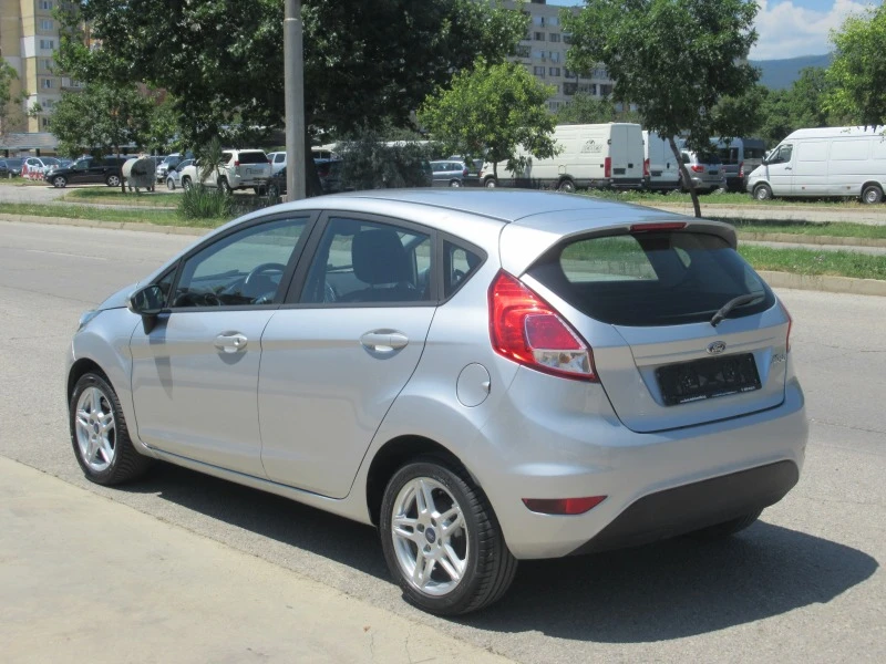 Ford Fiesta 1.4i Bi-fuel * Перфектен* , снимка 3 - Автомобили и джипове - 46277247