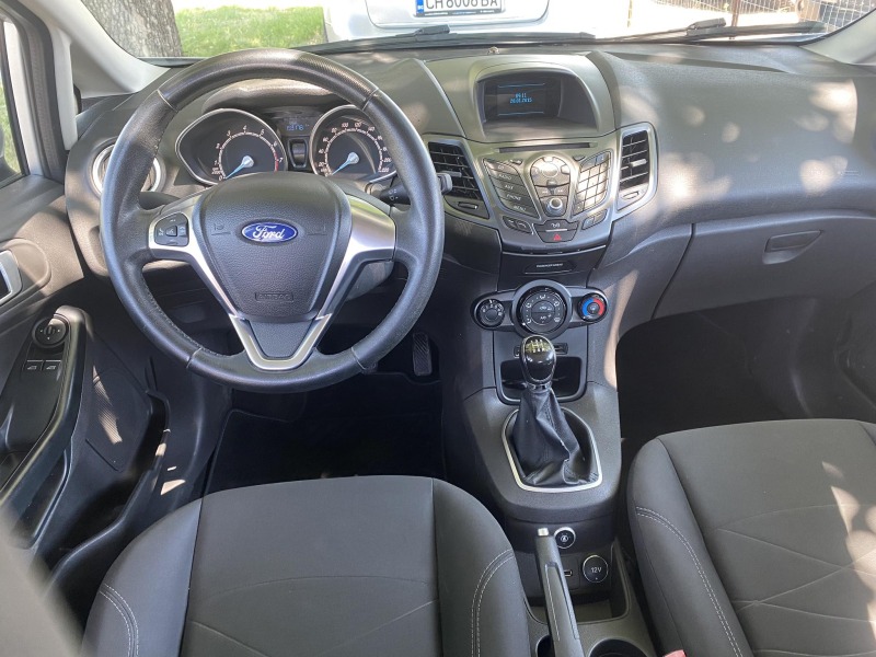 Ford Fiesta 1.4i Bi-fuel * Перфектен* , снимка 13 - Автомобили и джипове - 46277247