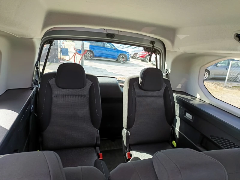 Toyota Proace City 1.5D-4D/102к.с., снимка 13 - Автомобили и джипове - 47592563