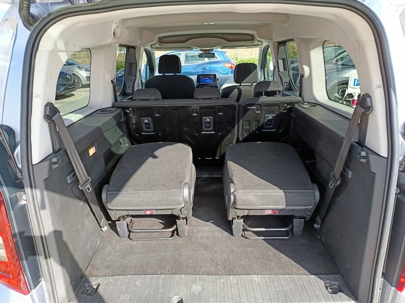 Toyota Proace City 1.5D-4D/102к.с., снимка 15 - Автомобили и джипове - 47592563