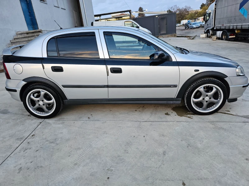 Opel Astra, снимка 2 - Автомобили и джипове - 48085545