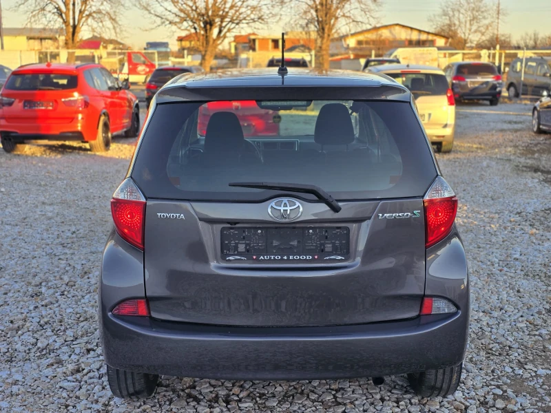 Toyota Verso S 1.33i * NAVI* КАМЕРА* SWISS* FULL* , снимка 5 - Автомобили и джипове - 48383851