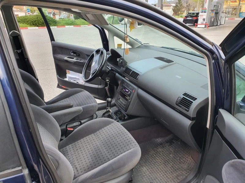 VW Sharan Family, снимка 8 - Автомобили и джипове - 52023291